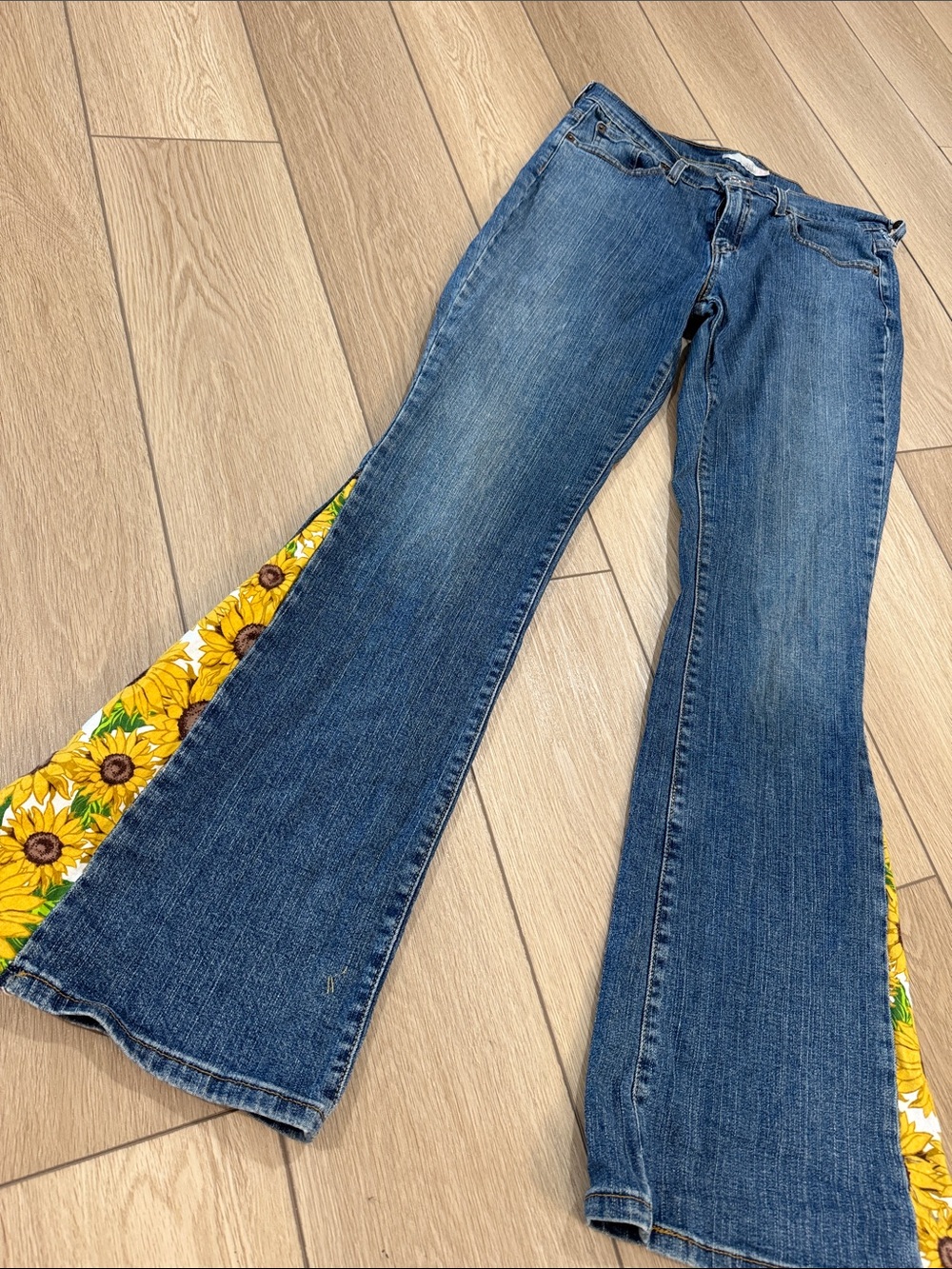 Levi Sunflower Flare Jeans Sz 8 Long Upcycled Unique Fall Floral Cottagecore
